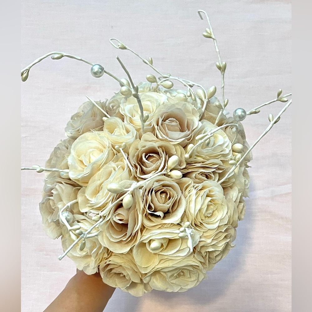 Elegant 8” Wedding Bouquet – Ivory & Taupe Roses with Pearl Stems New!